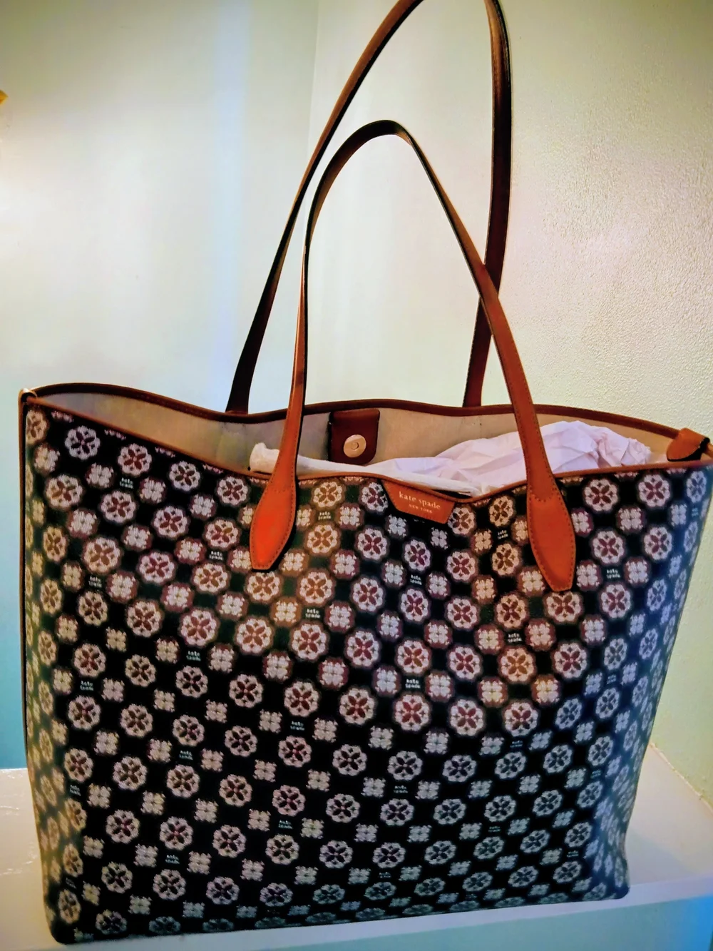 Kate Spade Tote Bag - Picture 6 of 9